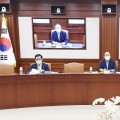 추 부총리 “노동시장 개혁 미룰 수 없어…근로시간·임금체계 개편”