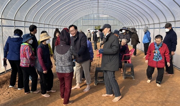 나주시 맨발 황톳길.jpg