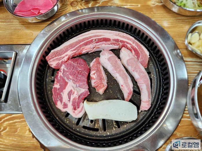 전남대 강진식육식당 역시 맛있네 (9).jpg