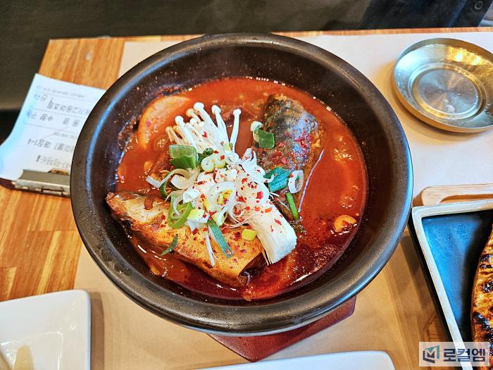 첨단 점심맛집 달빛에 구운 고등어 생선구이 푸짐 (7).jpg