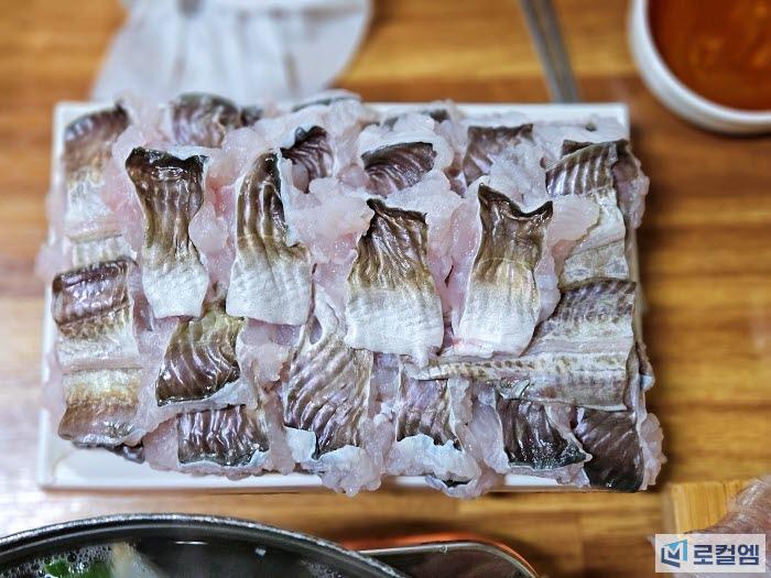광주 우산동맛집 득량만횟집 하모샤브샤브와 모듬회, 주차장 (10).jpg