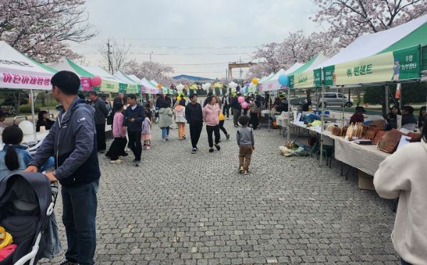 전남농업박물관 농부장터.jpg