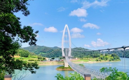 임실 옥정호 출렁다리·붕어섬 재개장, 봄꽃 3만본과 운영시간·입장료는?