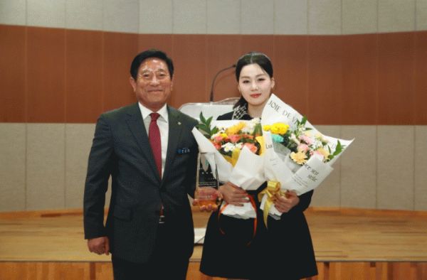 곡성군, 가수 나영 홍보대사 위촉.jpg