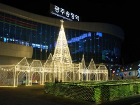 겨울 인생샷 명소…'12월 가장 예쁜 역'되는 광주 송정역