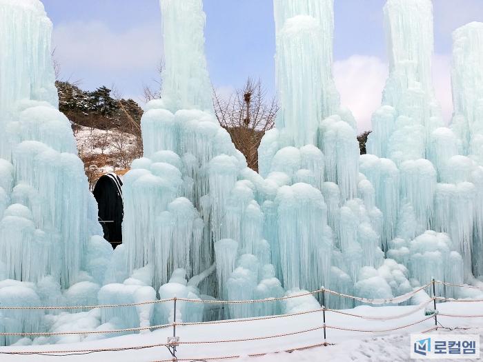 청양&nbsp;칠갑산얼음분수축제&nbsp;알프스마을 (2).jpg