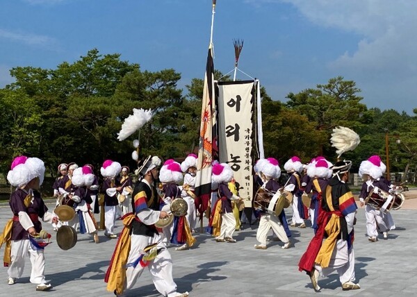 익산 백제왕궁 농악축제.jpg