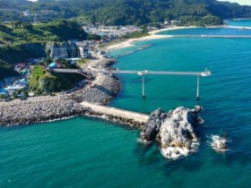 [로컬여행] 벽화마을·스카이워크·대게 한 상까지…경북 울진 5월 가족 여행 코스