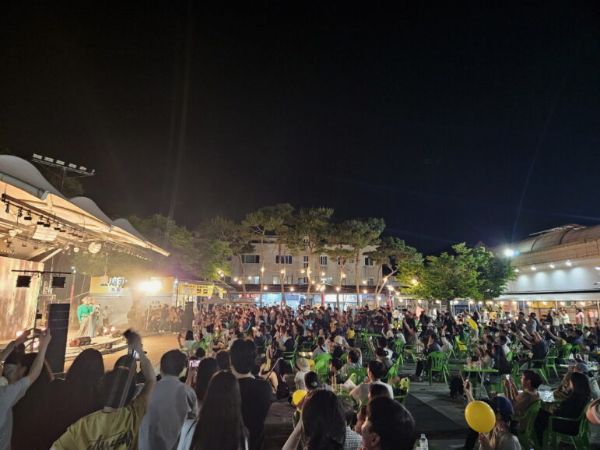 공주산성 야시장.jpg