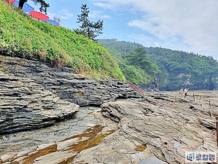 변산반도가볼만한곳 부안 내소사 전나무숲길 시원한 여름 여행코스 (6).jpg